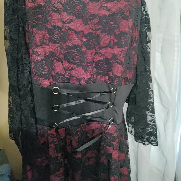 Nextmia - Beautiful Gothic Dress - Picture 7 of 7